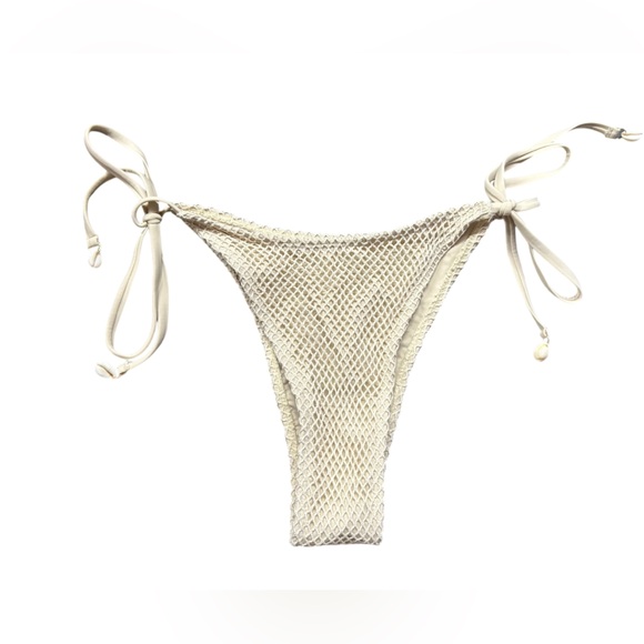 ZAFUL women’s string sides brazillian bikini swim bottom w shell accent NWT - Picture 1 of 5